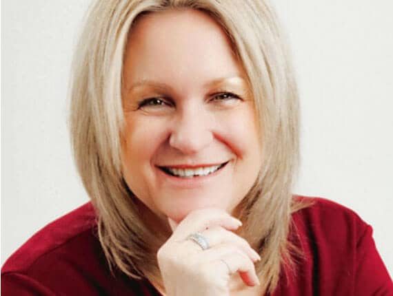 theresa_bio_570x430-min theresa_bio_570x430-min